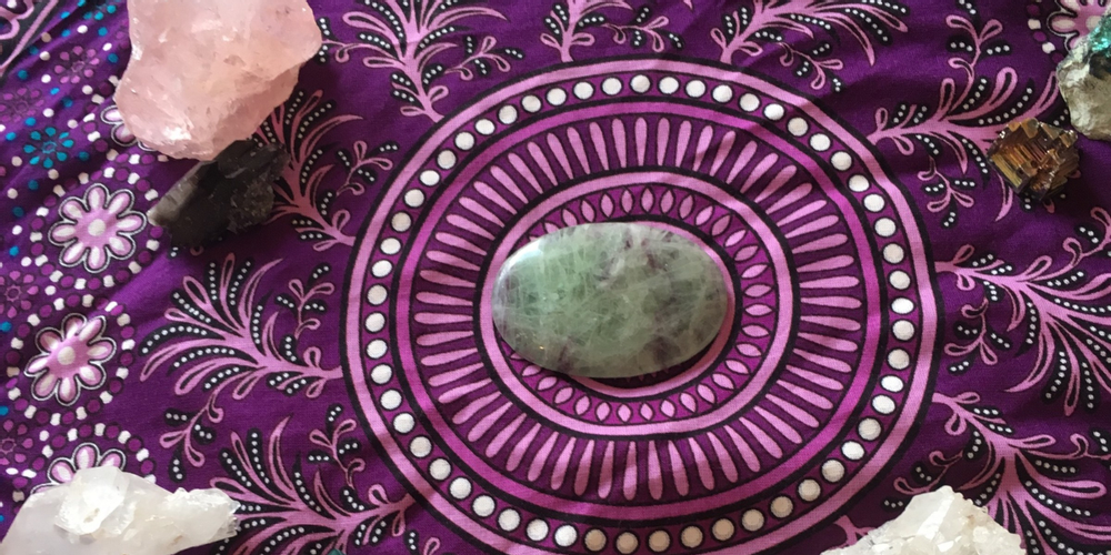 Woman’s Healing Crystal Turns Out To Be Pet Rock